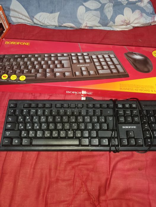 Клавиатура, колонки и мишка