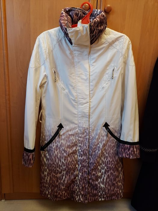 Продаю плащ в хорошем состоянии