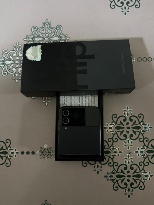 Samsung z flip 4