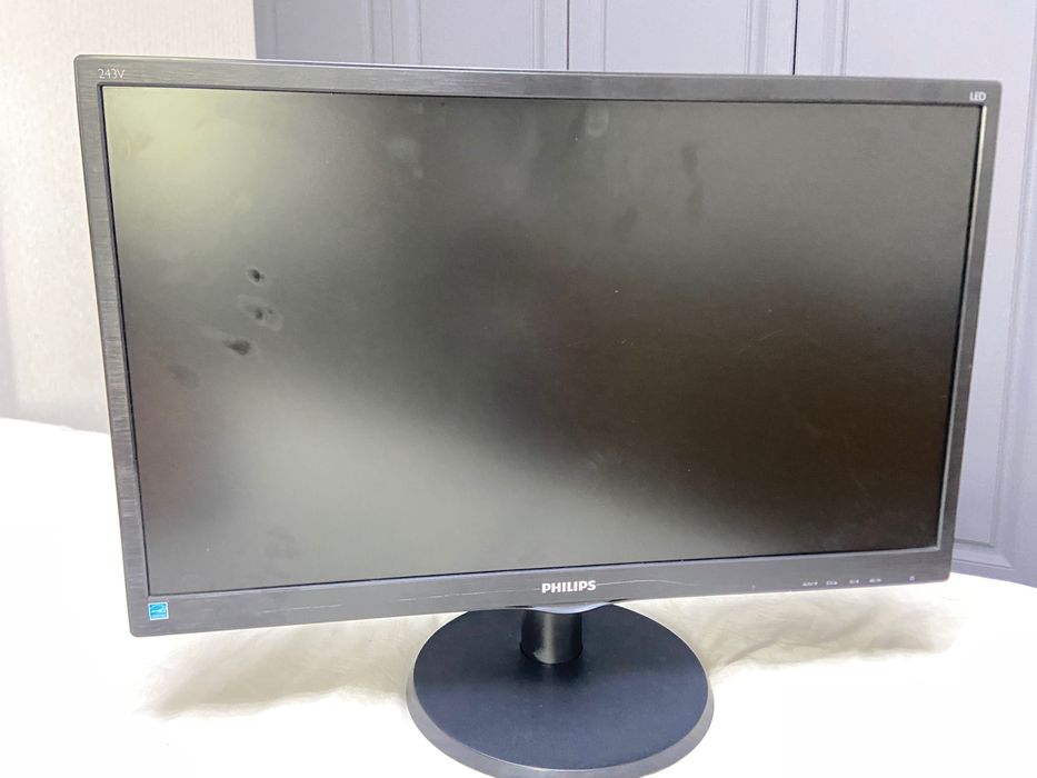 Монитор LG, Phillips, Della 20”