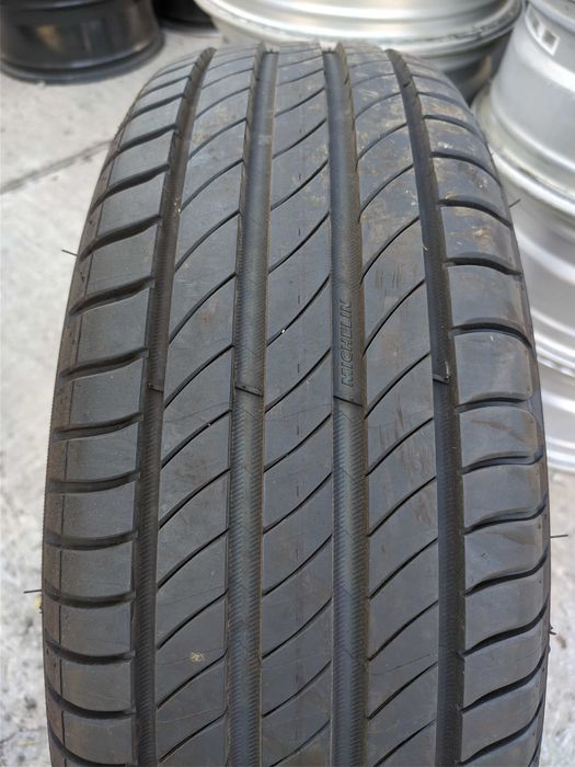 Единични гуми с размер 195 65 15