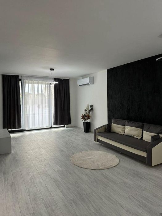 Дава се под наем Тристаен апартамент в Варна, Бриз - 135 кв.м за 1166.88 € - Снимка #3