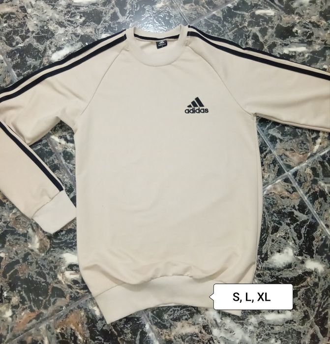 Tricouri cu mânecă lungă Adidas din bumbac .
