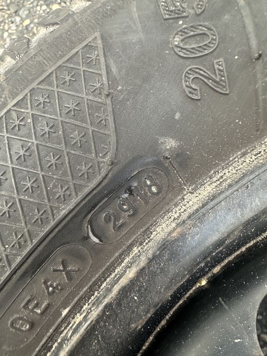 Jante Vw r16 cu anvelope iarna