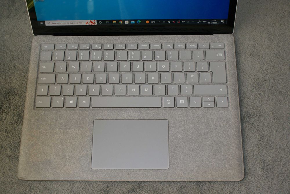 Microsoft surface laptop