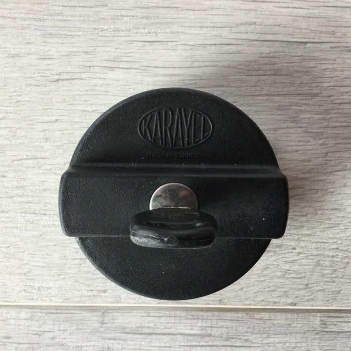 НОВА заключваща се капачка за резервоар за гориво Жигули / Лада / ВАЗ