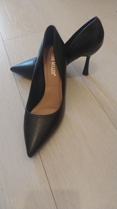 Продам новые туфли