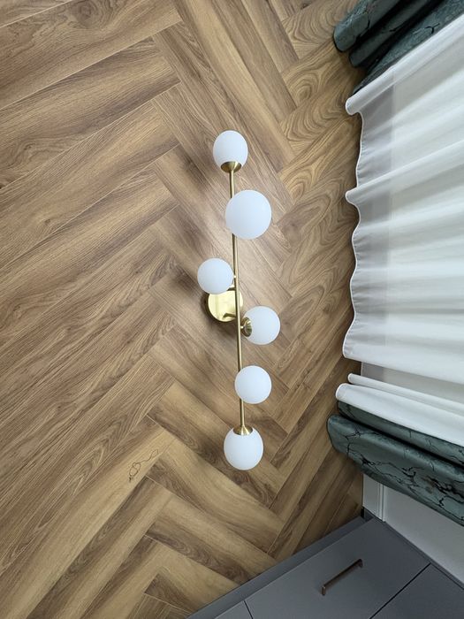 Lustra in stare perfecta