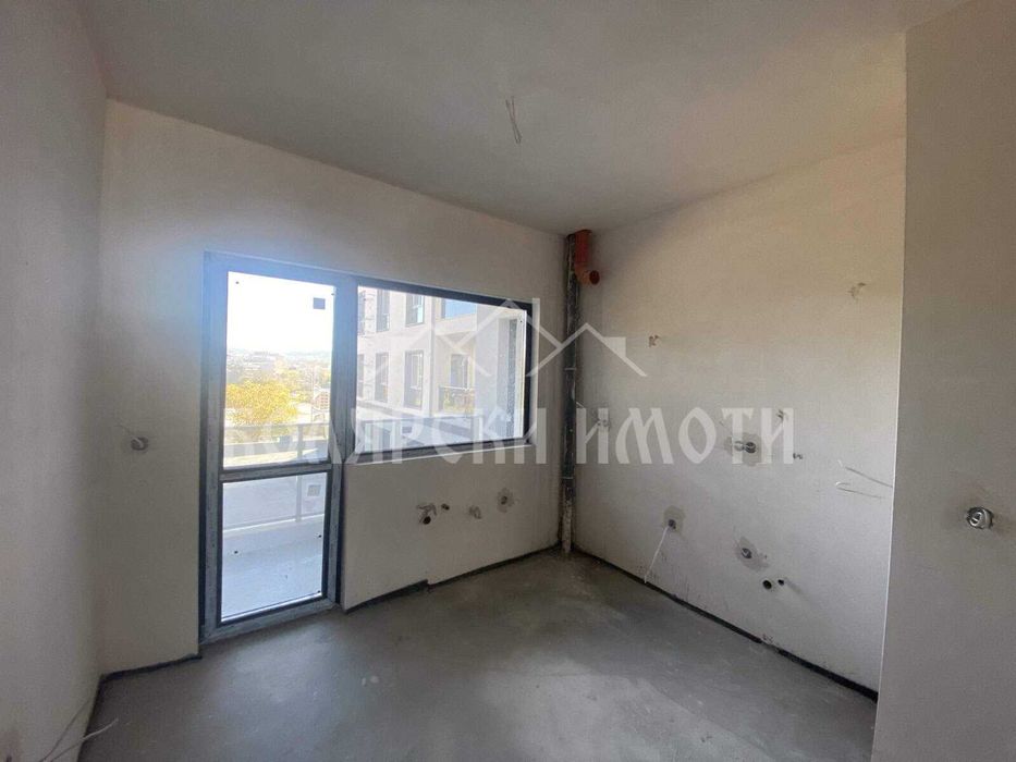 Продава се Тристаен апартамент в Велико Търново, Бузлуджа - 116 кв.м за 1294 €/кв.м - Снимка #1