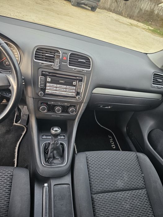 Volkswagen Golf 6 – 2012 | 160.077 km reali | Pilot automat | Bluetoot