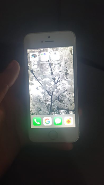 Айфон 5s продам срочно