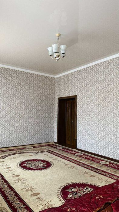 Продам угловой дом на участке 6 соток в центре Кибрая