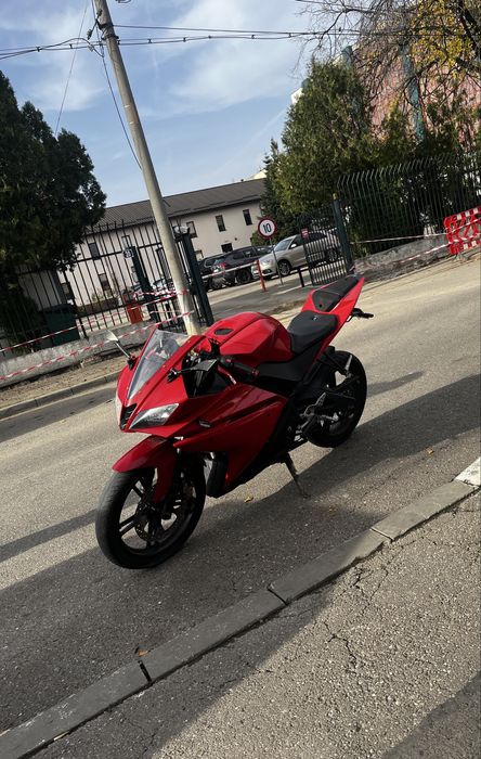 Yamaha yzf r125 + casca MT Thunder 4 cadou