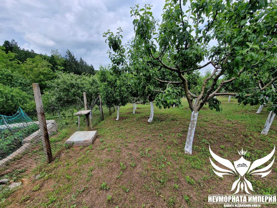 Продавам парцел 450кв.м. в село Горнослав обл.Пловдив