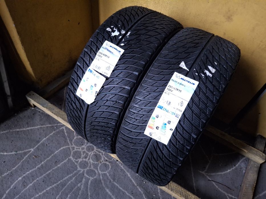 255 40 19 Michelin DOT 2025 iarna NOI