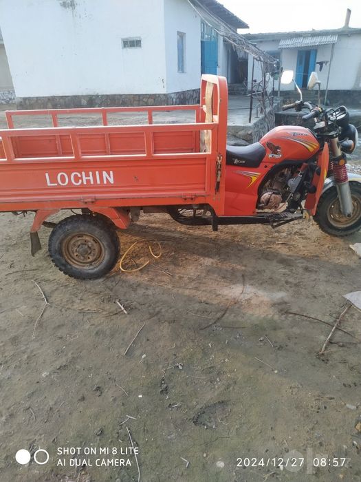 Lochin murovoy motasikl