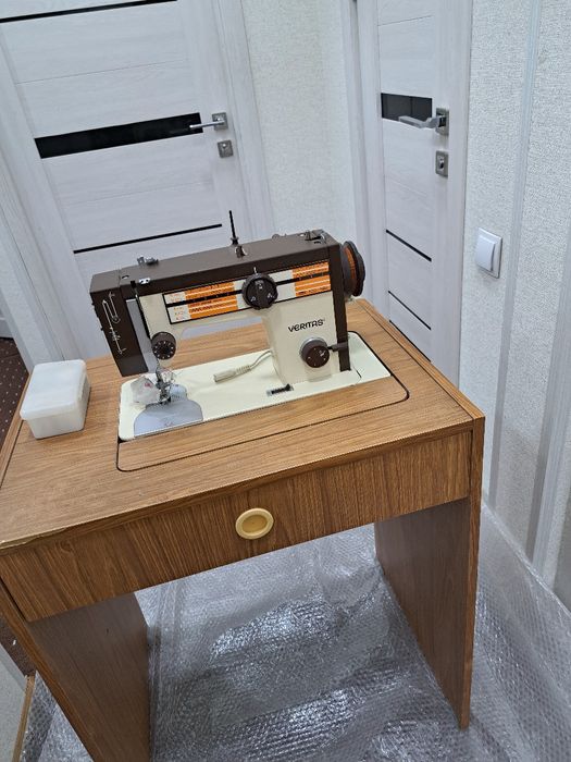 Продаётся новая швейная машина Веритас.  Производство Германия.