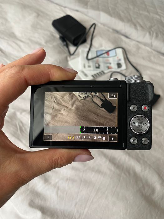 Canon G7X Mark III