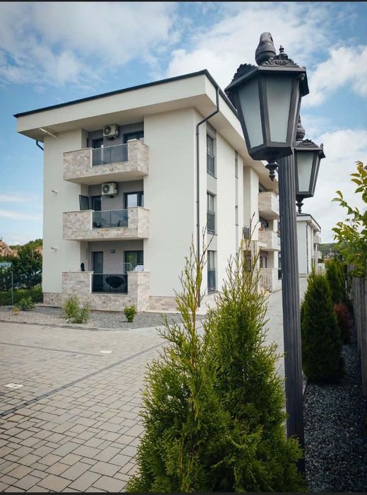 Inchiriere 2 camere Smarald Residence