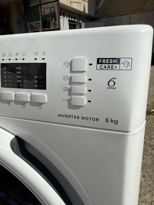 Продавам пералня Whirlpool