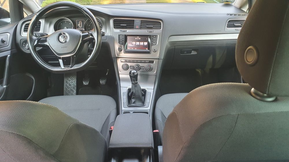 Golf 7 fara ad blue Navigatie,park pilot incalzire in scaune dublu climatronic pilot