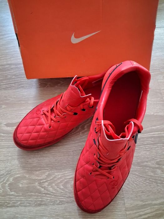 Кроссовки Nike 43р.Бутсы Adidas 42p.Новые.