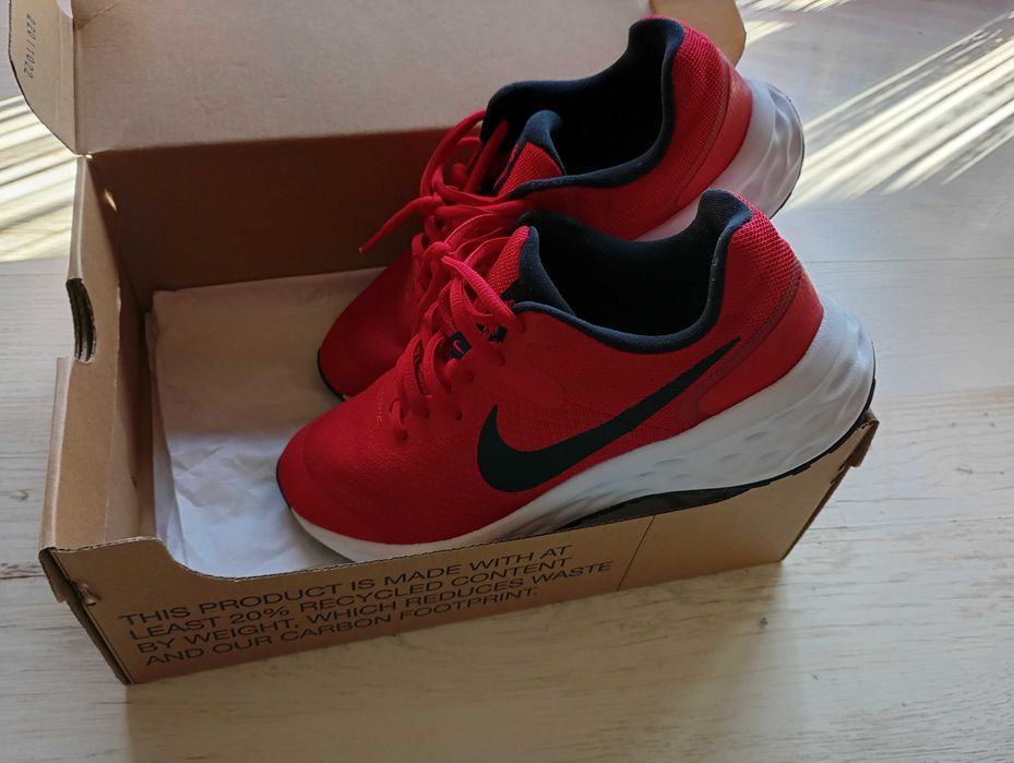 Маратонки Найк 37.5