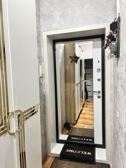 Продам двухкомнатную квартиру в старом городе