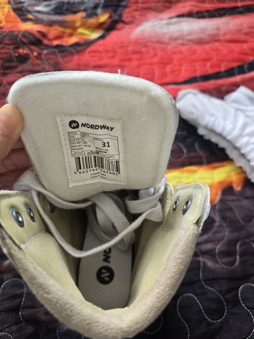 Продаются коньки детские