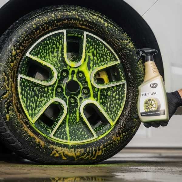 Препарат за почистване на джанти и гуми Automat, 700ml