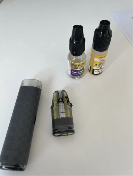 vaporesso vibe cu capsula full si doua lichide pe jumate