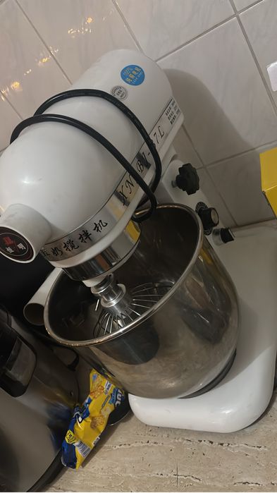 Кондитерлік дүкеннің техникалары сатылады!!!