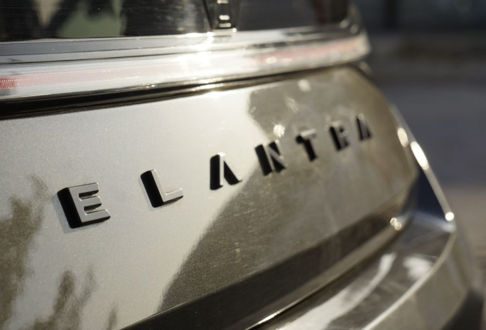 срочно Hyundai Elantra 2024