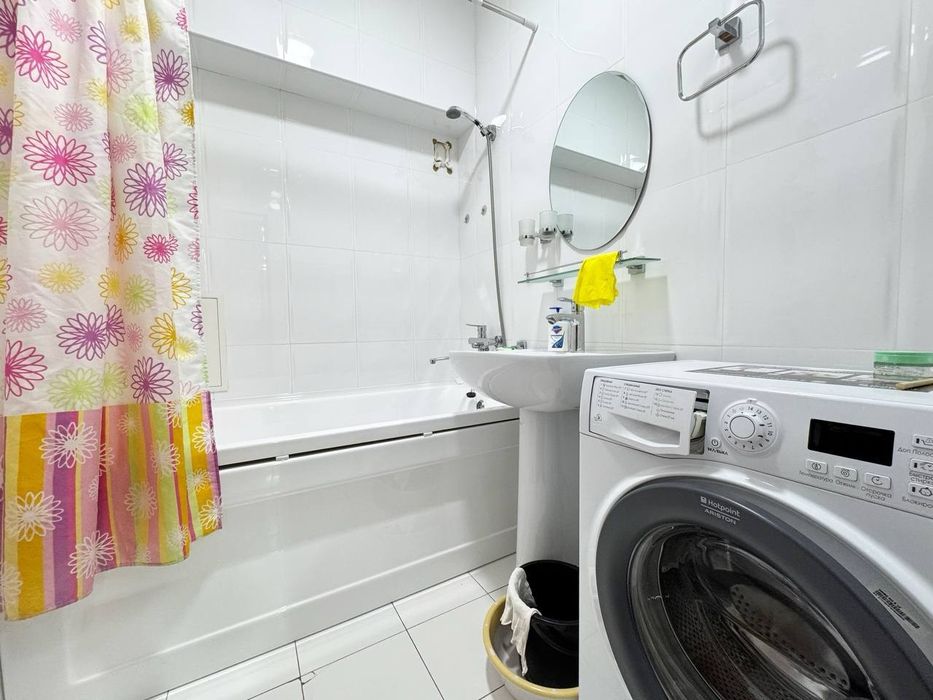 Срочно Продаётся Эльбек 2/9/9 ремонт хороший локации топ !