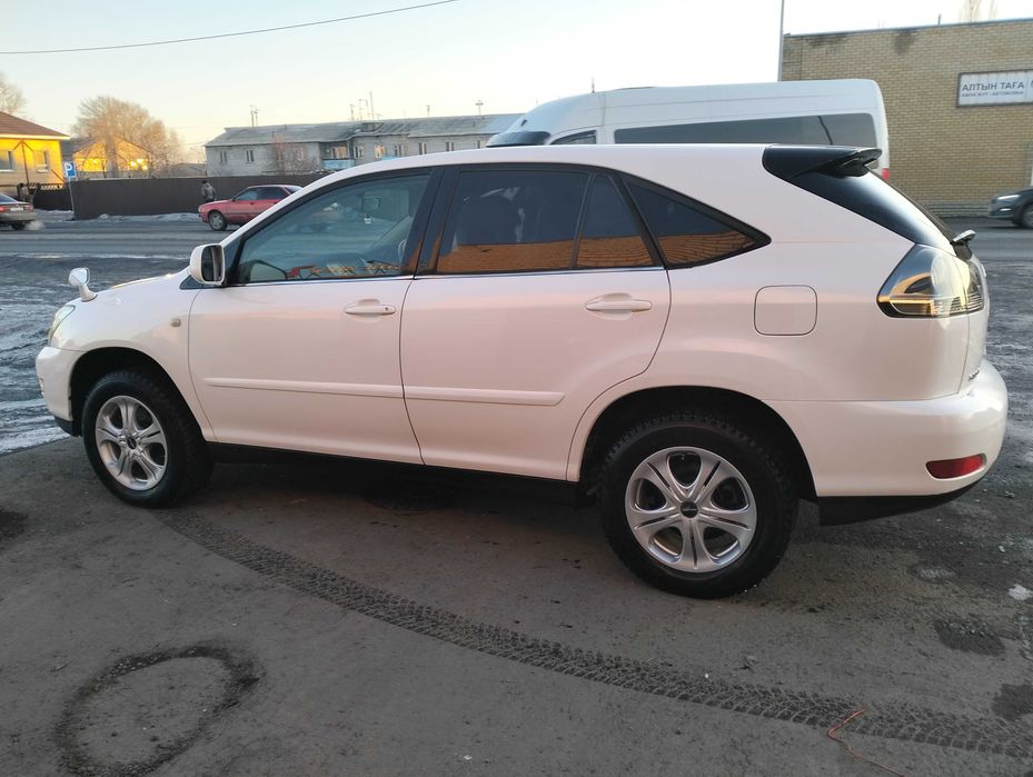 Продам Toyota Harrier