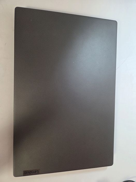 Laptop Lenovo Ideapad 5 14IIL05, aspect foarte bun