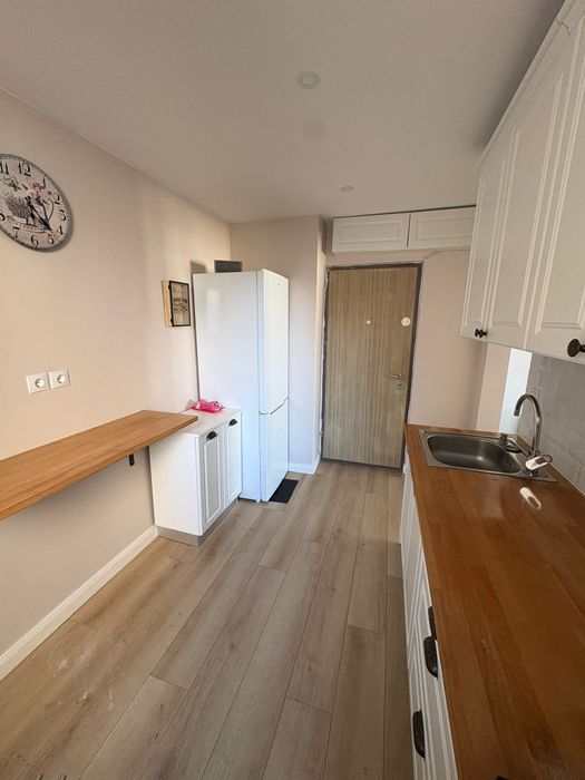 Vând apartament 2camere zona Carpați 1.