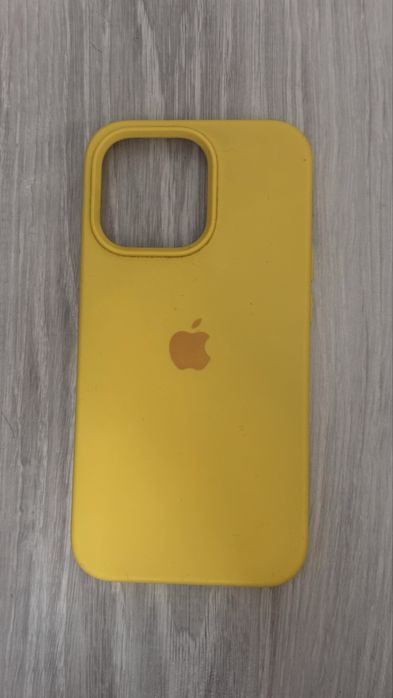 Продам чехлы для IPhone 13 pro
