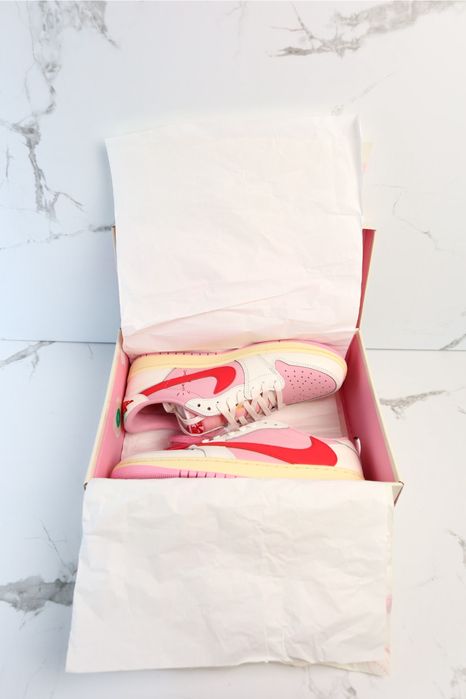 Travis Scott “Tropical Pink” ( Pre-sale )