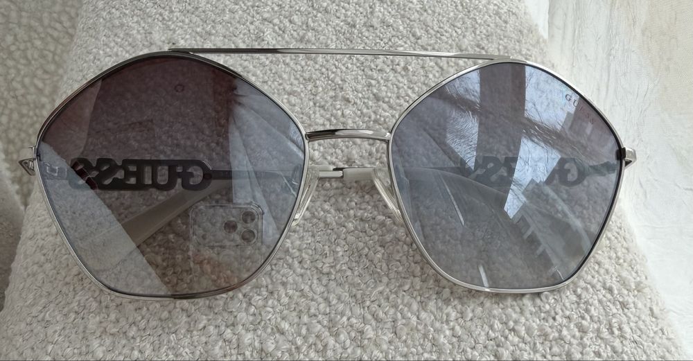 Слънчеви очила Guess