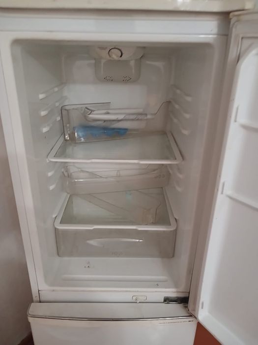 Продается холодильник