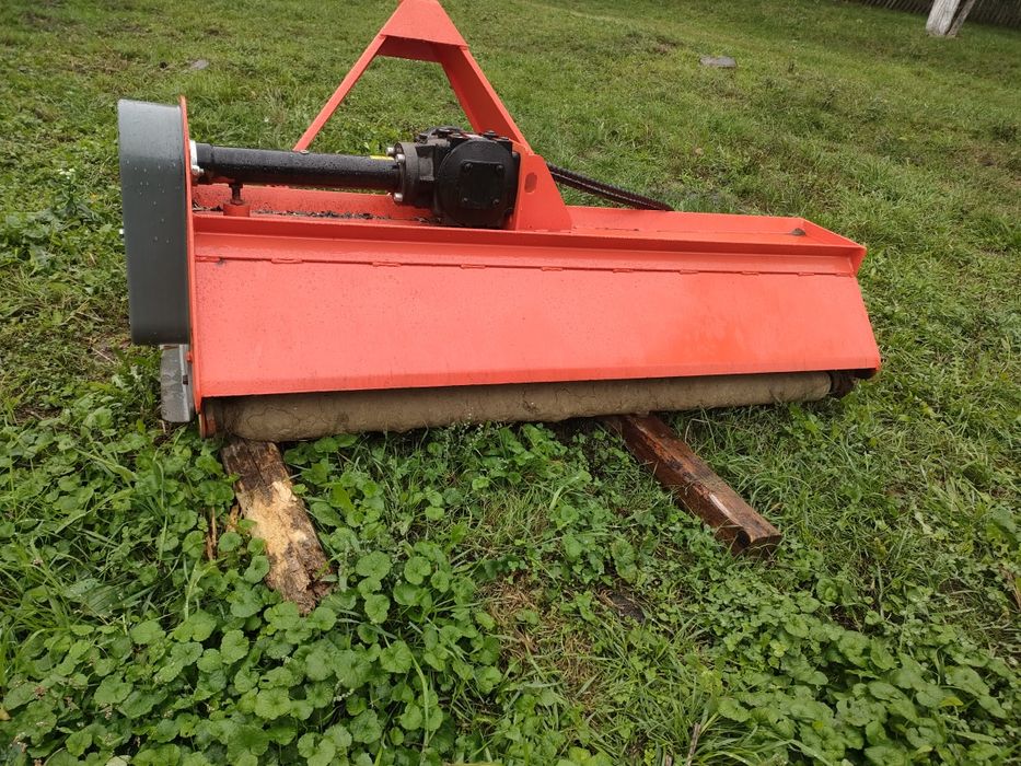 Tocătoare de resturile vegetale