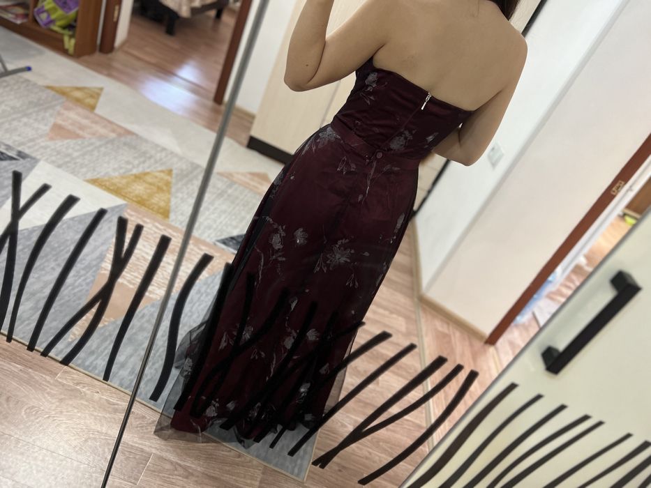 Плятья вечерние 44 р