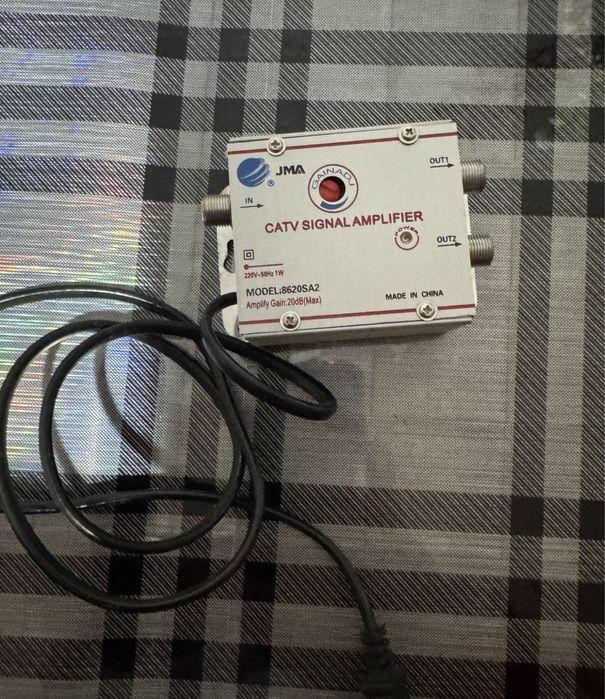 Amplificator TV in conditii de functionare