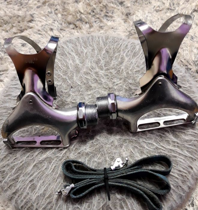 Pedale Shimano Dura Ace 7200 si Butuc pedalier Dura Ace 7400