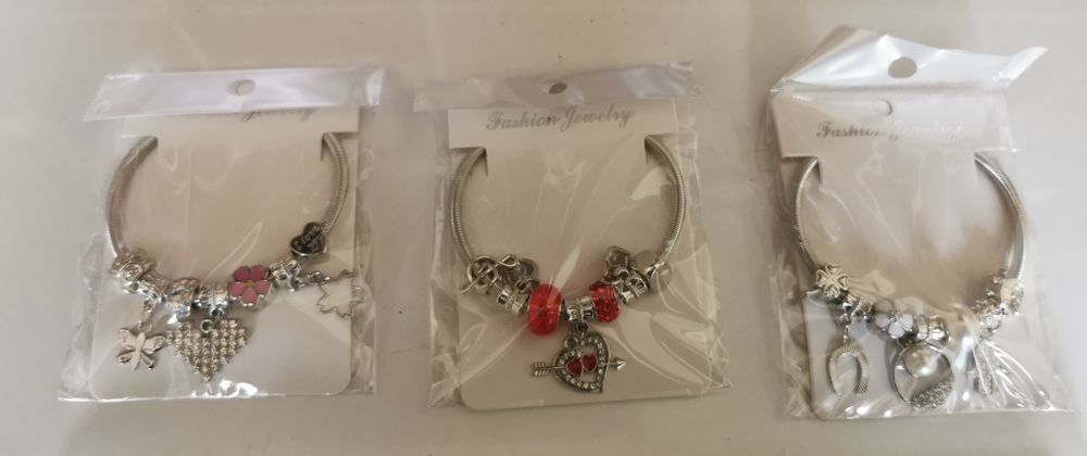 Гривни тип Пандора (Pandora) - цени от 5.85лв. до 8.90лв.