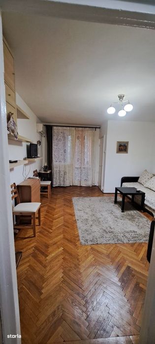 Costin Georgian metrou, garsoniera. parter/10