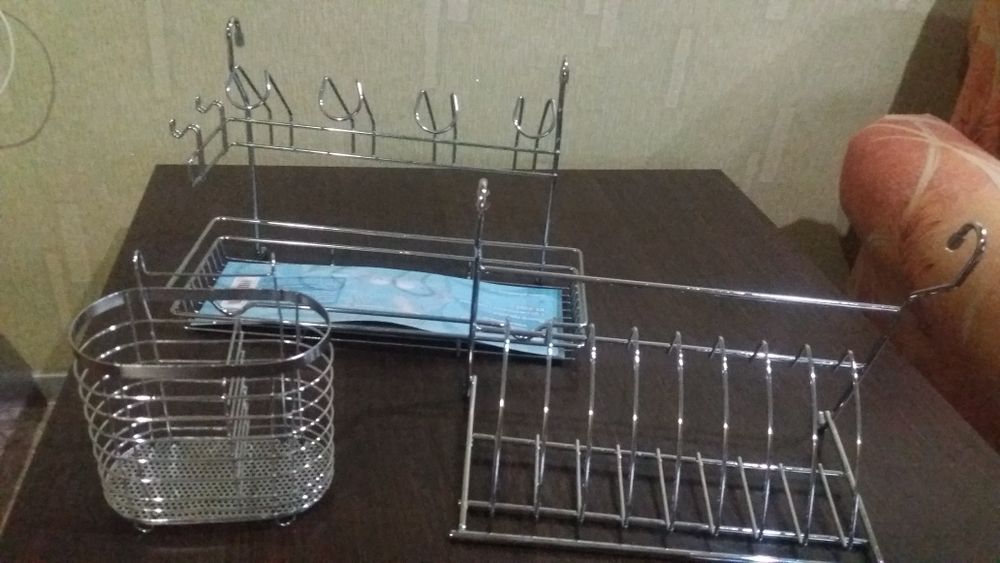 Полки  для  кухни