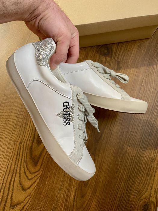 Adidasi / Sneakers Guess Grea