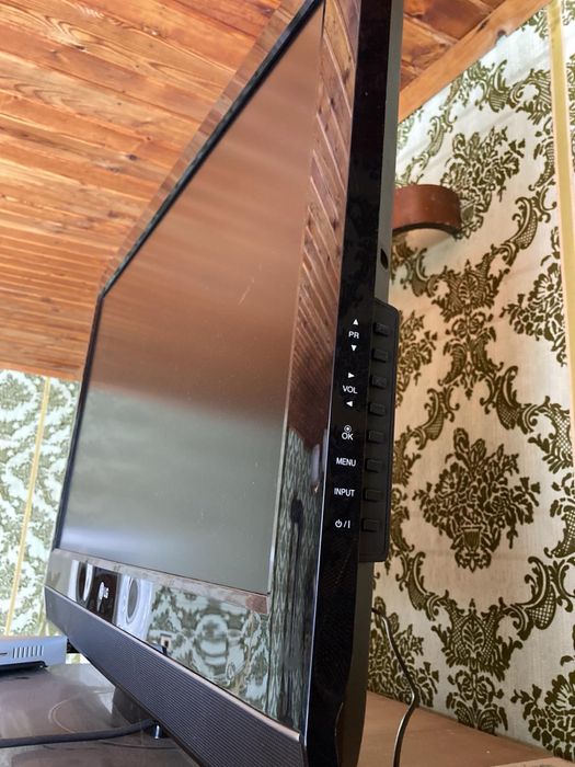 Спешно!!!Телевизор LG